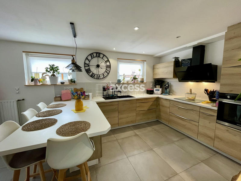 Maison - 144 m² - 5 pièces