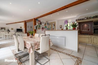 Maison - 187 m² - 6 pièces