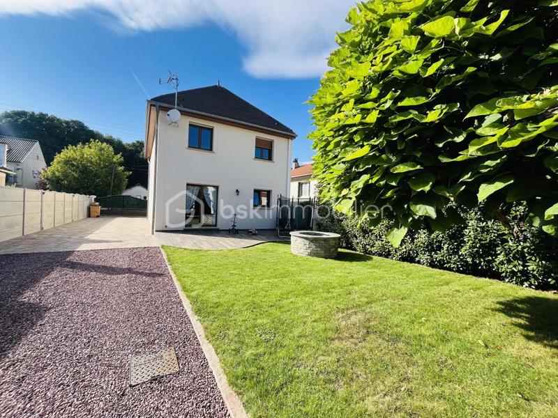 Maison - 144 m² - 6 pièces