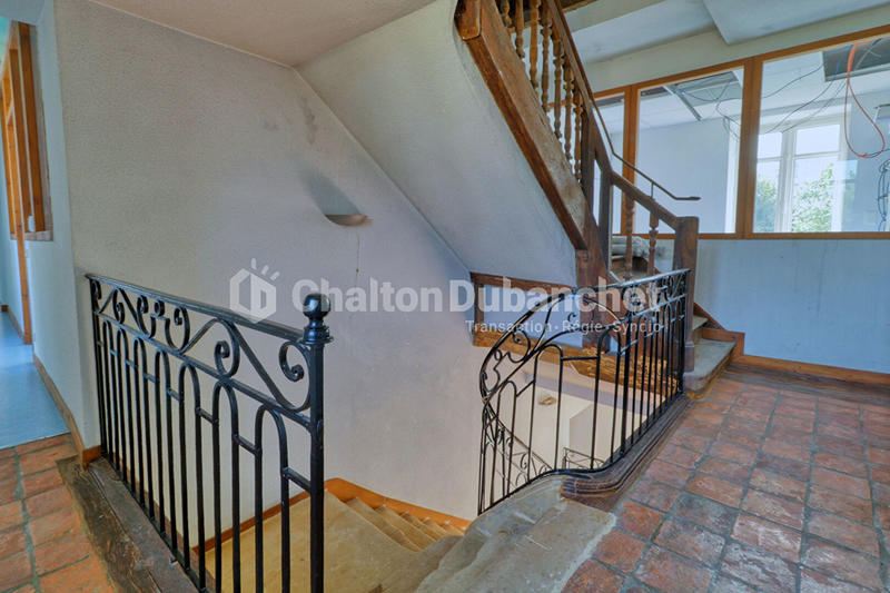 Maison - 500 m² - 12 pièces