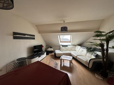 Appartement - 80 m² - 5 pièces