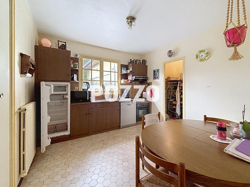 Maison - 150 m² - 7 pièces