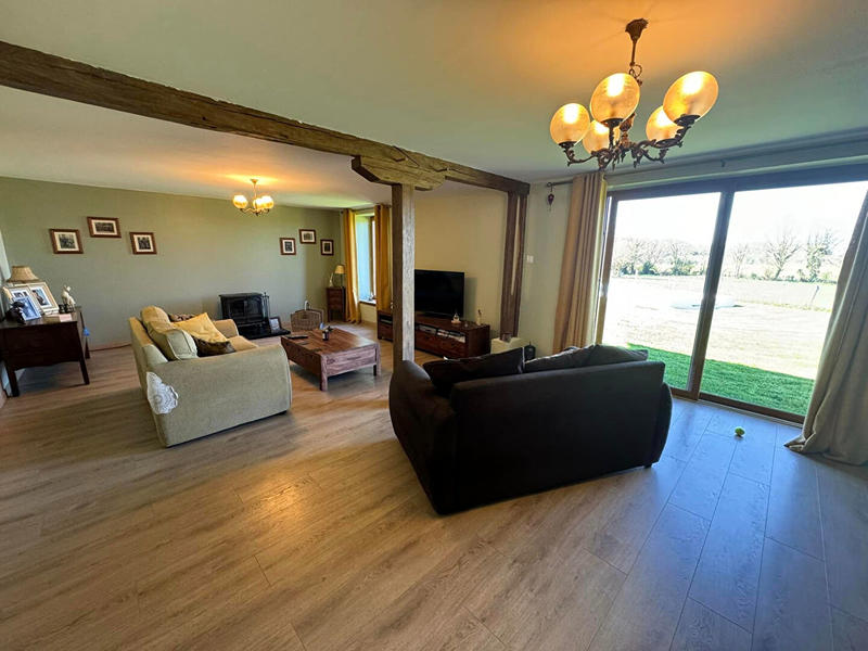 Maison - 175 m² - 5 pièces