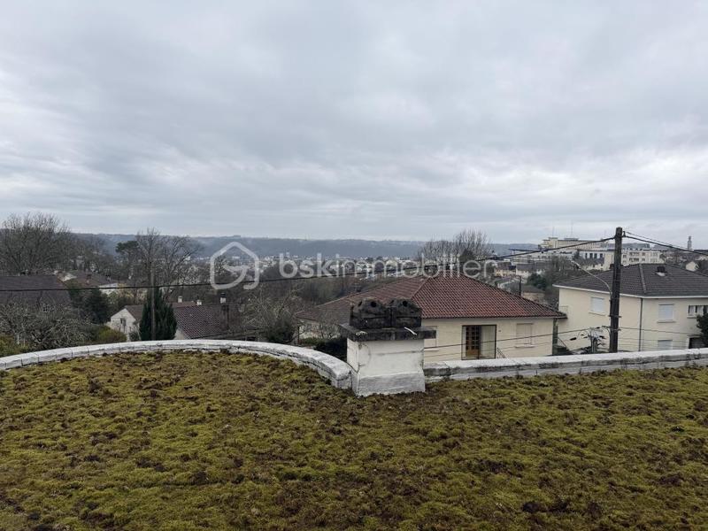 Maison - 194 m² - 9 pièces