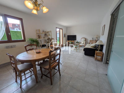 Pavillon - 90 m² - 5 pièces