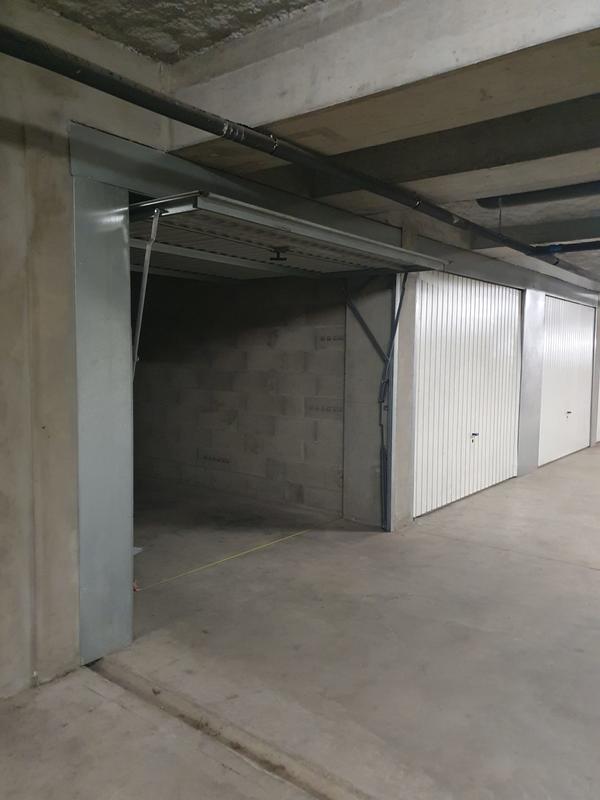 Parking / Garage - 15 m²