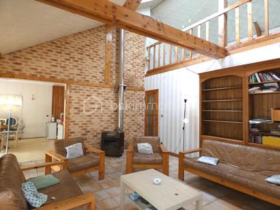 Maison - 122 m² - 4 pièces