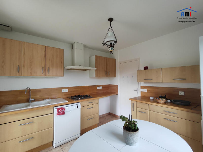 Maison - 165 m² - 9 pièces