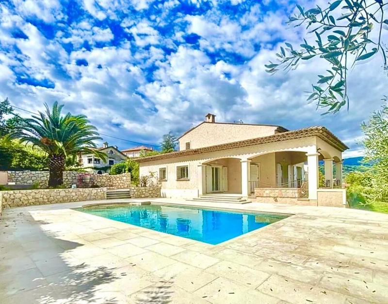 Villa - 305 m² - 8 pièces