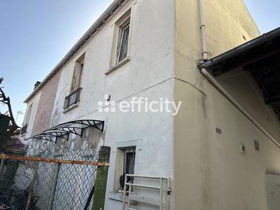 Immeuble - 137 m² - 10 pièces