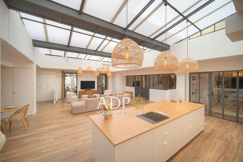 Local commercial - 200 m²