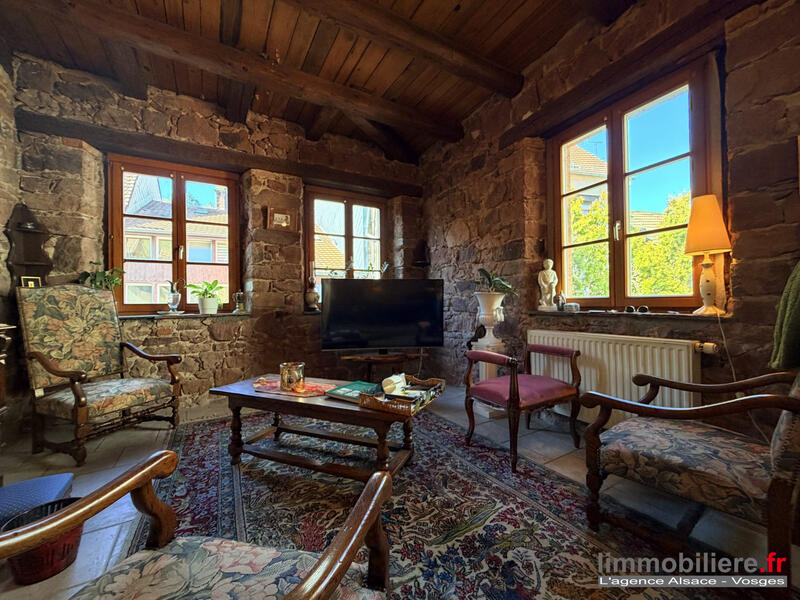 Maison - 225 m² - 8 pièces