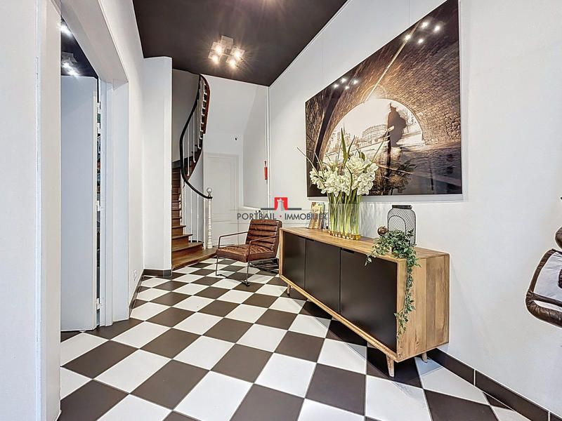 Maison - 160 m² - 5 pièces