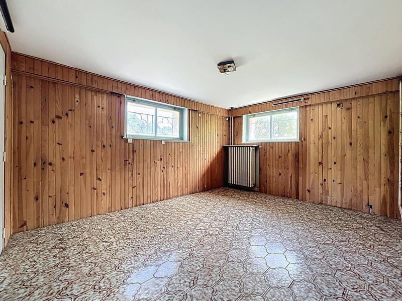 Maison - 181 m² - 9 pièces