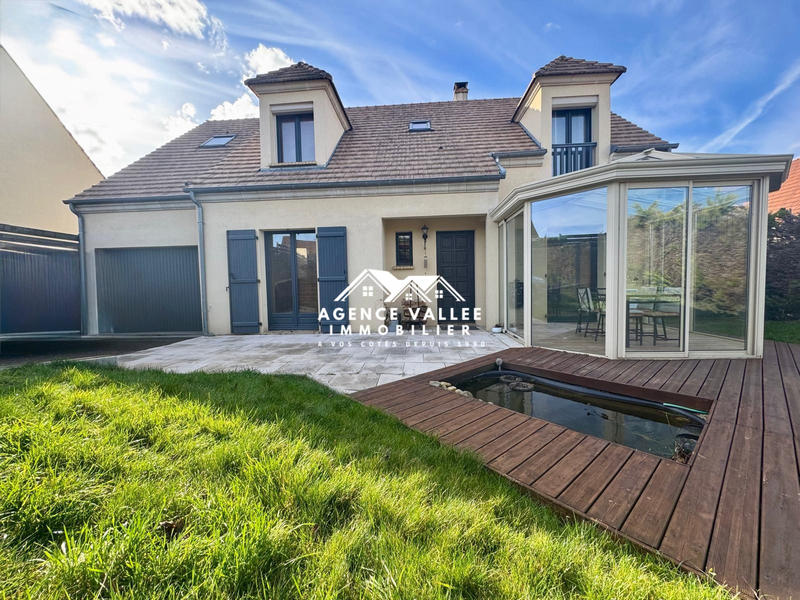 Maison traditionnelle - 148 m² - 7 pièces