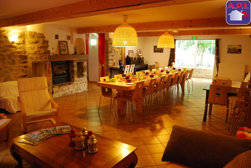 Demeure - 625 m² - 24 pièces