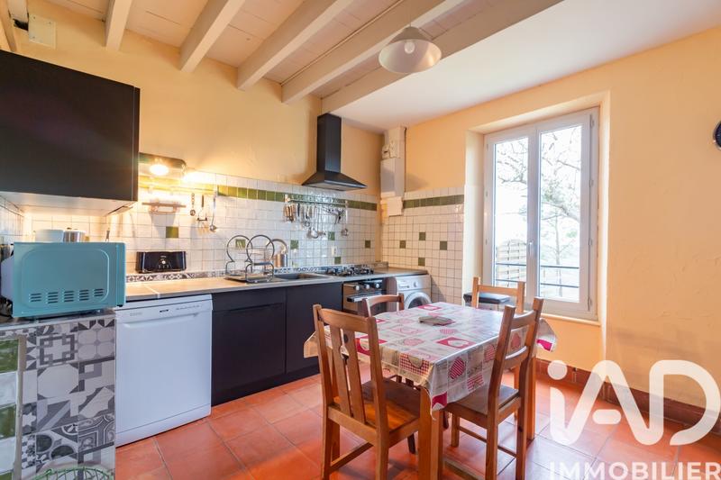 Maison - 280 m² - 15 pièces