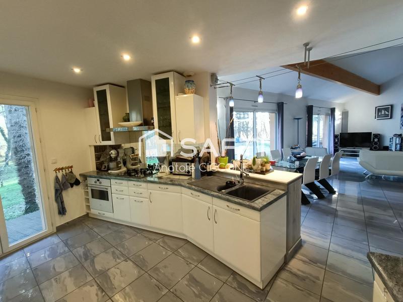 Maison - 131 m² - 6 pièces