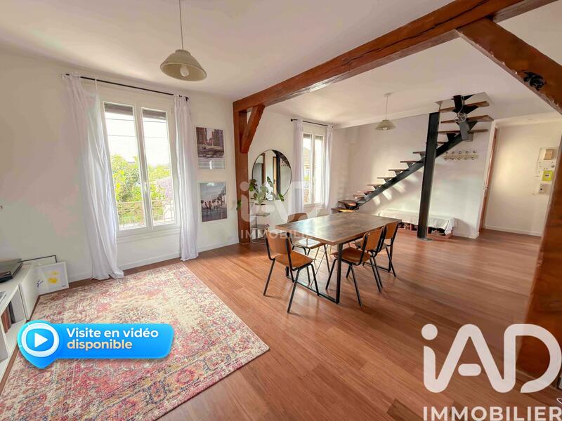 Maison - 90 m² - 5 pièces