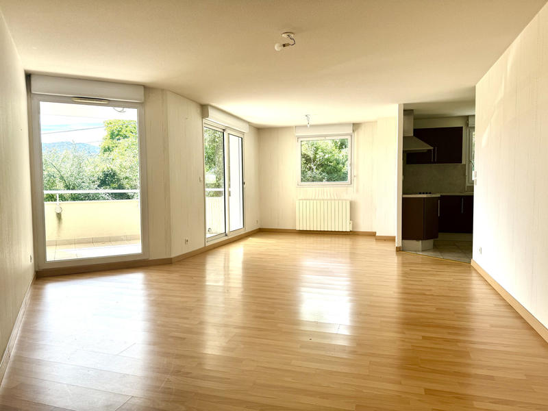 Appartement - 79 m² - 4 pièces