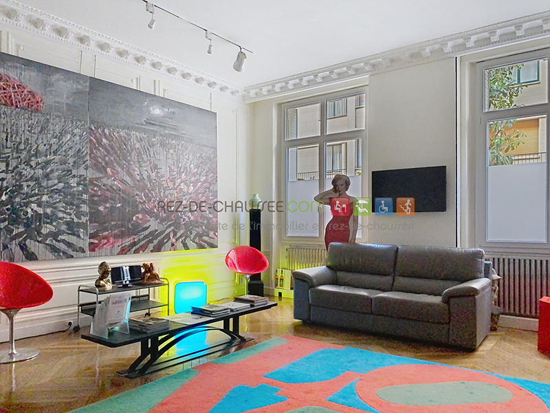 Bureau - 258 m² - 7 pièces