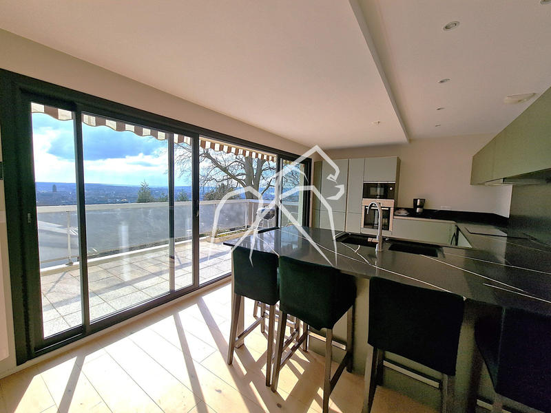 Appartement - 131 m² - 5 pièces