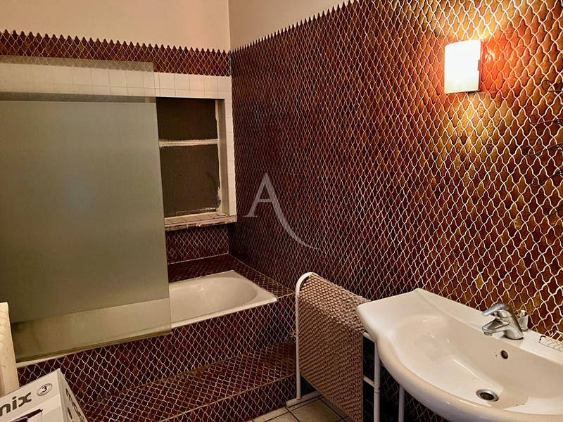 Appartement - 183 m² - 7 pièces