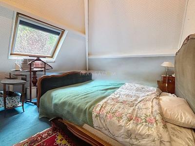 Maison - 151 m² - 7 pièces