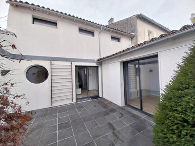 Maison - 160 m² - 5 pièces