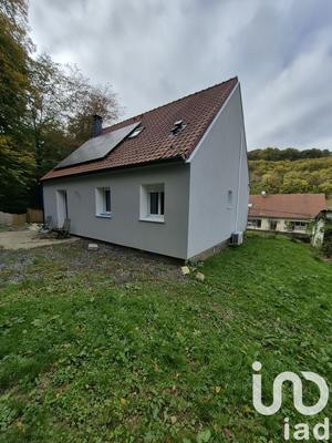 Maison - 98 m² - 4 pièces