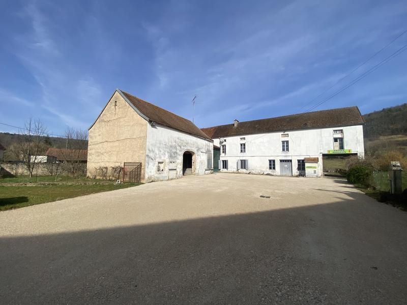 Maison traditionnelle - 128 m² - 5 pièces