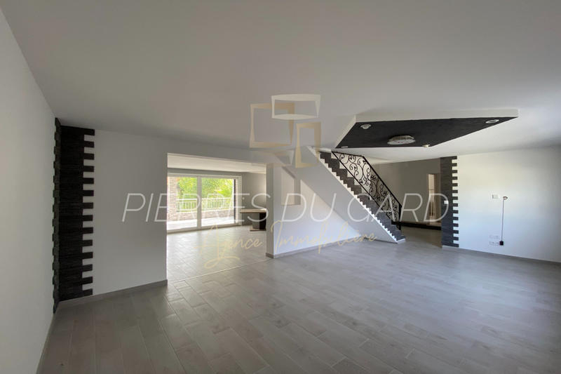 Maison contemporaine - 166 m² - 7 pièces