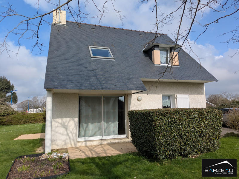 Maison - 92 m² - 6 pièces