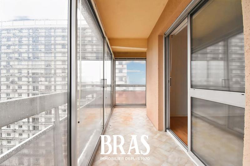 Appartement - 102 m² - 5 pièces