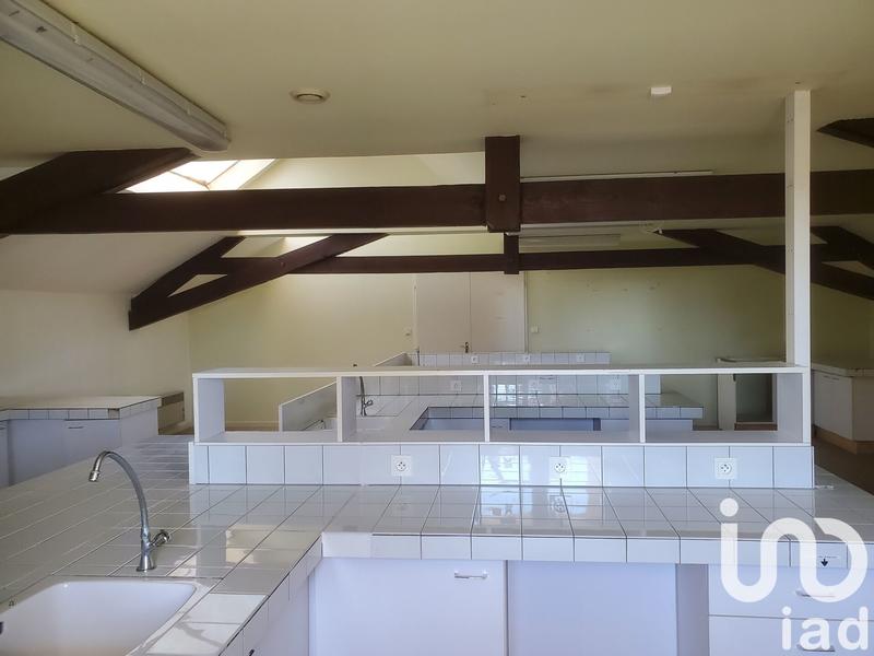 Maison - 255 m² - 4 pièces