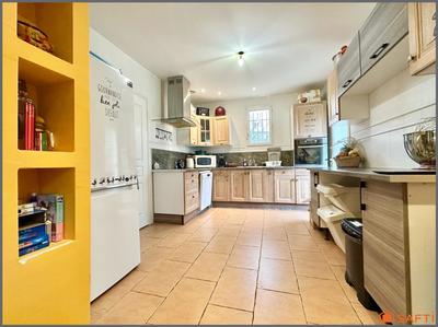 Maison - 92 m² - 4 pièces