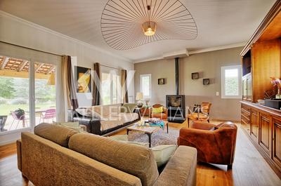 Maison - 162 m² - 7 pièces