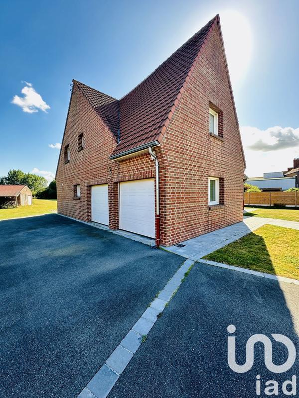 Maison - 180 m² - 8 pièces