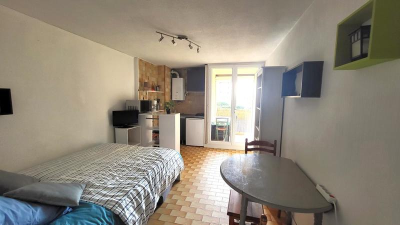 Studio - 24 m² - 1 pièce