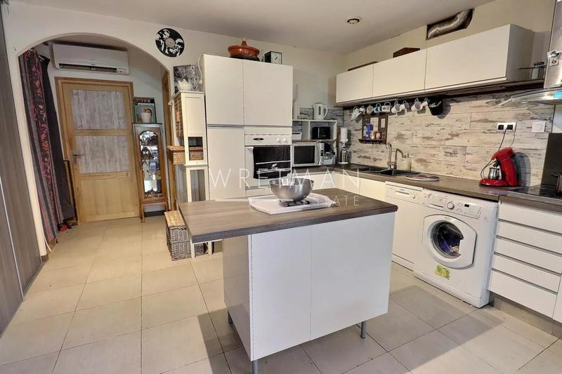 Maison de village - 225 m² - 9 pièces