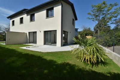 Maison - 86 m² - 4 pièces