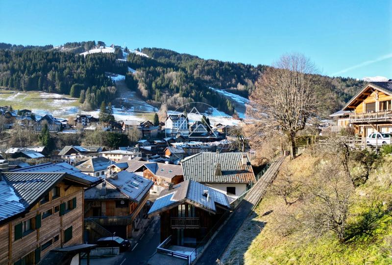 Appartement - 93 m² - 4 pièces