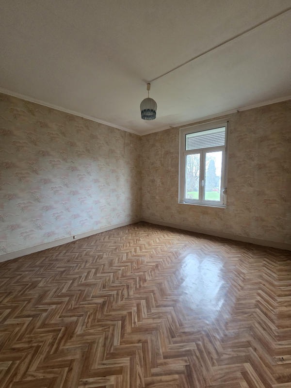 Maison - 60 m² - 4 pièces