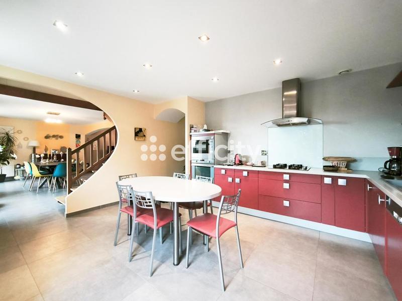 Pavillon - 123 m² - 6 pièces