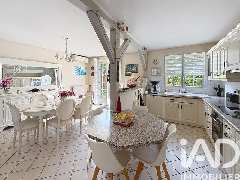 Maison - 130 m² - 7 pièces