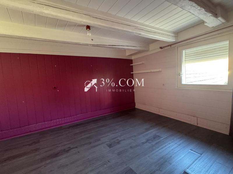 Maison - 223 m² - 7 pièces