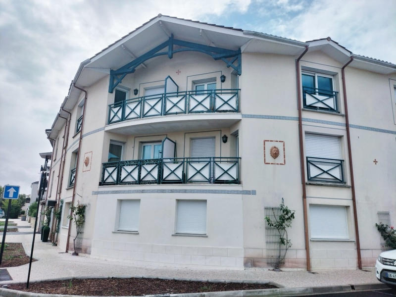 Appartement - 90 m² - 3 pièces