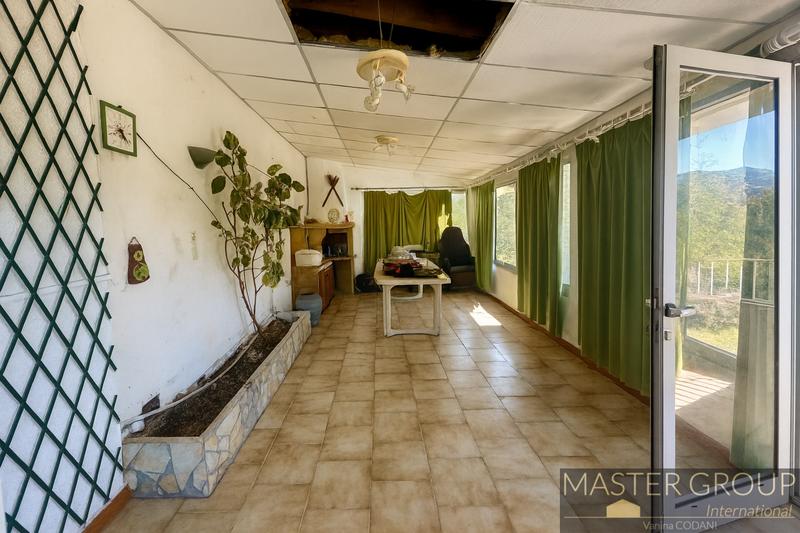 Maison - 208 m² - 9 pièces