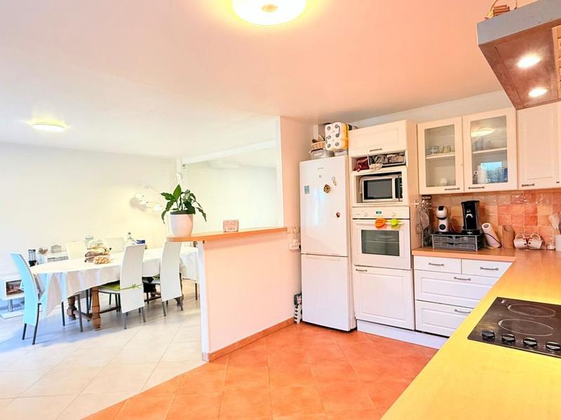 Maison - 98 m² - 5 pièces