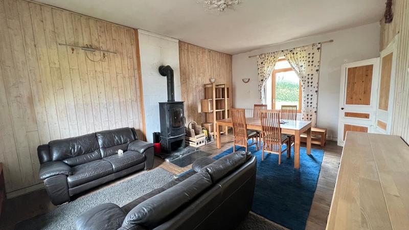 Maison - 231 m² - 6 pièces